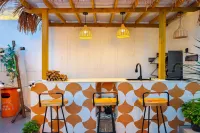 Lan Cuoli · Villa Sunset Rooftop - View Vacation Guesthouse (Nanmenwan Store) - Kæledyr tilladt