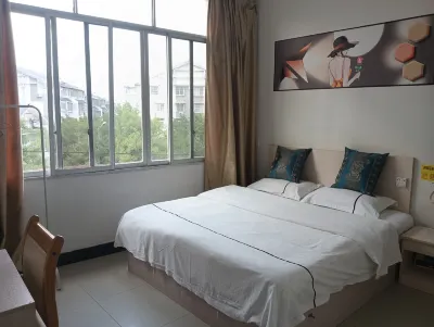 Jingcheng Yihe Hotel Hotels near Gongcheng National Gymnasium