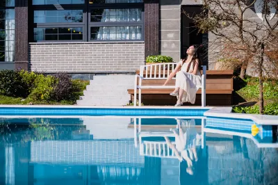 花築·安吉胡桃裏花園祕境私湯民宿(竹博園店) 鄰近鯨奇谷的酒店