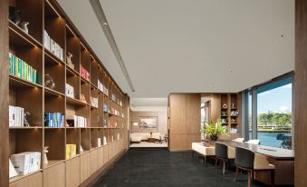 Atour Hotel Cixi Hangzhou Bay New Zone Jili Jihao Commercial Plaza