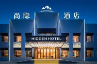 HIDDEN HOTEL