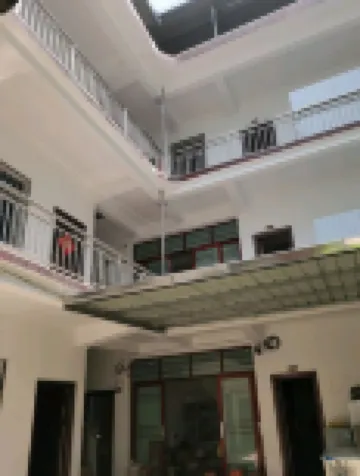 Locomotive New Youth Hostel