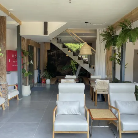 Zhaoxing Dong Village Fuguang Courtyard