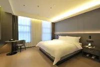 Aifeel Hotel (Hohhot Yuquan District Government Service Center) - parking