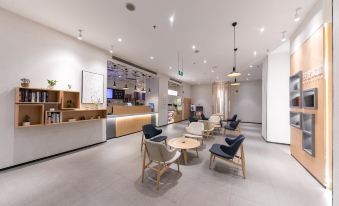 HanTing Hotel (Nanchang Taizidian Subway Station)
