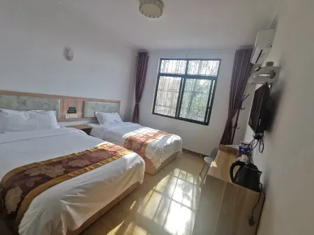 Jiangyou Ruihang Hotel Отели рядом с достопримечательностью «Buddha Cave Cave»