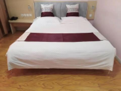 OYO包头百胜领尚酒店 - 标准大床房