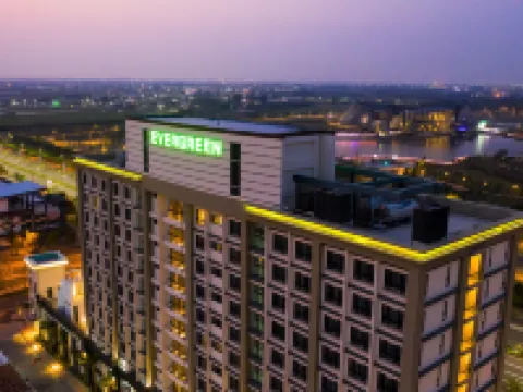 Chiayi Evergreen Palace Hotel 嘉義空港周辺のホテル