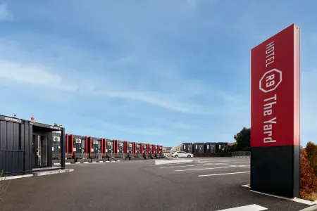 HOTEL R9 The Yard Taketoyo Отели рядом со станцией JR Handa station