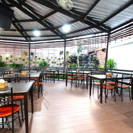 Thanburi Hotel