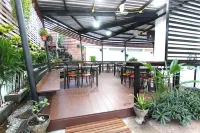โรงแรมธารบุรี - พร้อมอาหารเช้า