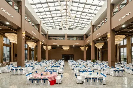 Liji Hotel Отели в г. Дален