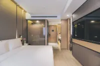 アトゥールホテル上海バンド南京東路 Qujian Tongjiang周辺のホテル