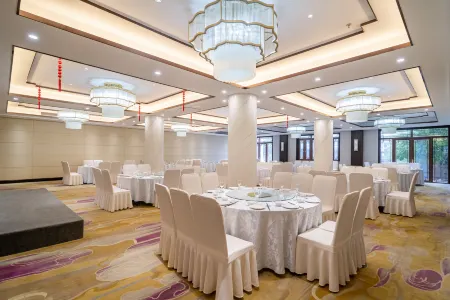 Jiulong Bay Garden Rezen Hotel Отели рядом с достопримечательностью «Wuxi College of Vocational Technology (Qian'ou Road)»