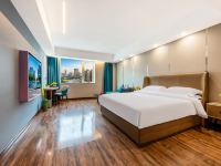 漫鹿CC酒店(西安团结南路店) - 时代轻奢大床房