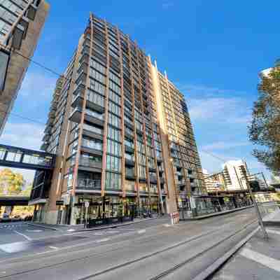 Close to All Hotel Exterior