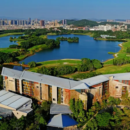 Castle Hotel Shenzhen Отели рядом с достопримечательностью «Biadi Share Co. ООО.»