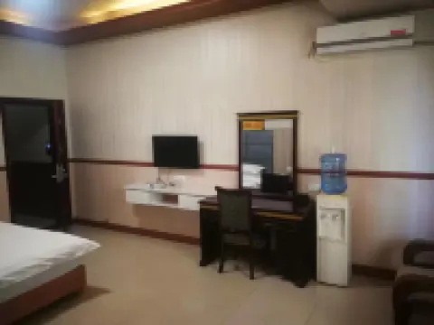 Changning Five-Star Hotel