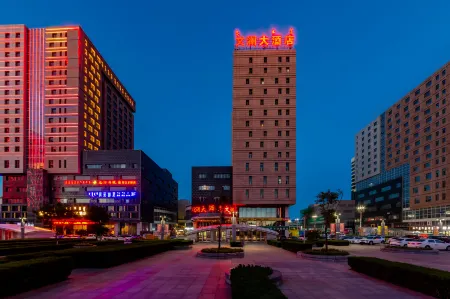 WenLan Hotel Отели рядом с достопримечательностью «Yike Zhaomeng Monument»