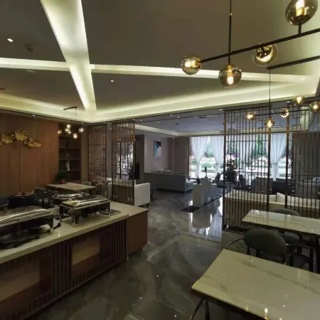 Aimu Hotel