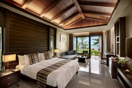 Khanom Beach Resort and Spa