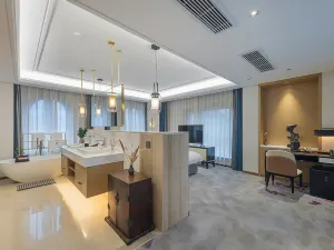 Floral  Lux Hotel·Dongyang jiuqilu hotel