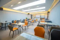 Xinzhi Hotel (Baotou Railway Station Financial Plaza Branch) Hotels in Baotou