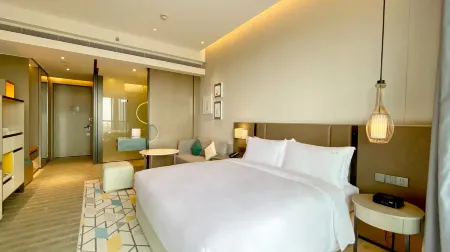 Holiday Inn Resort Maoshan Hot Spring Отели рядом с достопримечательностью «Yuanfu Wanning Palace»