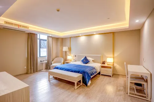 Qingteng Yisu Hotel (Zhoushan Bus Passenger Transport Center) - Bãi đậu xe
