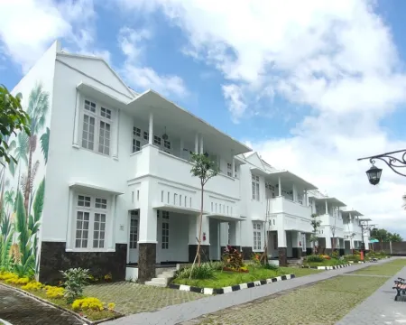 Al Azhar Azhima Hotel Resort and Convention Hotels in Ngemplak