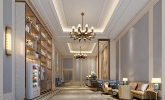 Vienna Hotel (north shore of Huazhou)