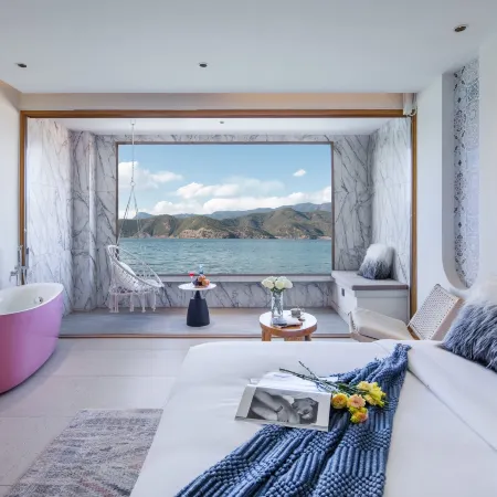 Whole Lake View Resort, Yunduoman Road, Lugu Lake