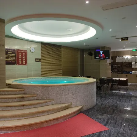 Dingzun Business Hotel