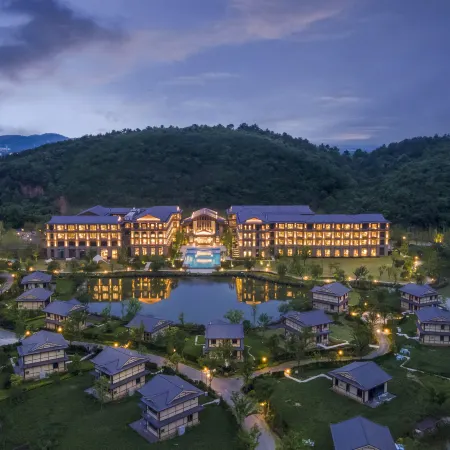 LANDISON RETREAT YUANXIANG