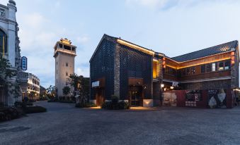 livetour Vacation Homestay (Jiangmen Heshan Gulao Watertown)