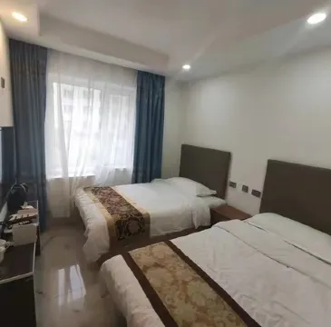 Feng Lin Adan Holiday Inn