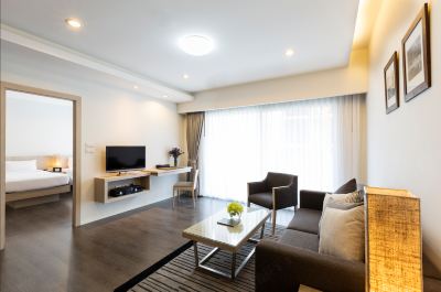 スイート(1ベッドルーム) カンタリー 304 ホテル アンド サービスド アパートメンツ プラーチーンブリーの写真