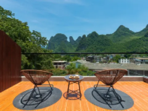 Secret Mountain Residence (20 yuan ) Hotels near Xingping Ancient Town