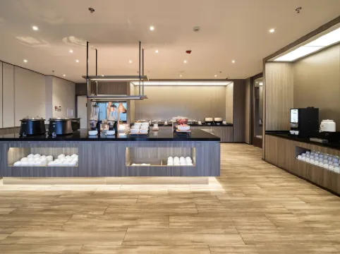 HanTing Hotel (Chifeng Ningcheng County Government)