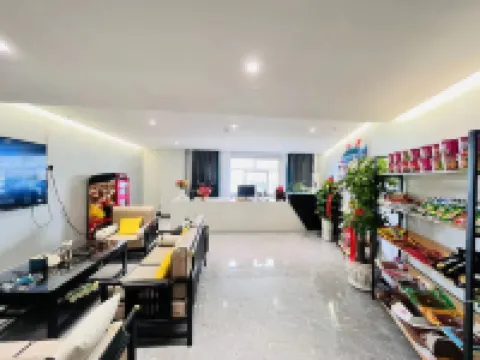 Rubik's Square Greene E-sports Hotel