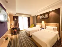 The Bazaar Hotel Bangkok - MRT Lat Phrao Ratchadapisek Hotels near Ratchadaphisek