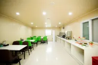 GreenTree Inn Lu'an Huoqiu County Guangming Avenue Jincheng International Plaza Express Hotel - breakfast