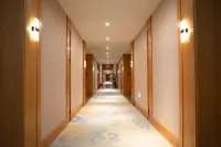 Baimaling Hot Spring Kangyang Sayucheng Hotels in Riwoche County