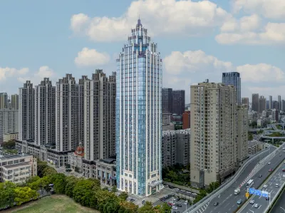 Fairfield By Marriott Wuhan Wuchang Hotel berhampiran Wuhan University of Science and Technology Hongshan Campus