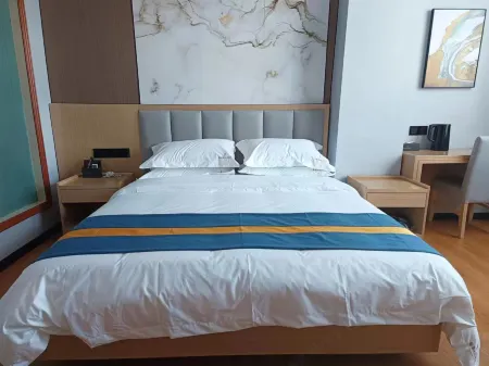 Jin Juyuan Grand Hotel (Gengma Bus Station) Отели в г. Генма