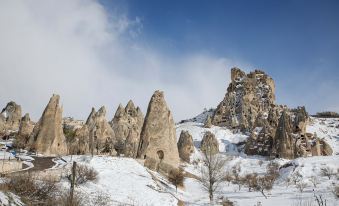 Feris Cave Hotel