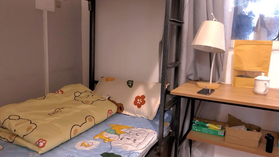 blue whale apartment