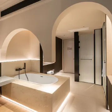 Shanghai Bund Riverside Treasury Hotel