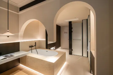 Shanghai Bund Riverside Treasury Hotel