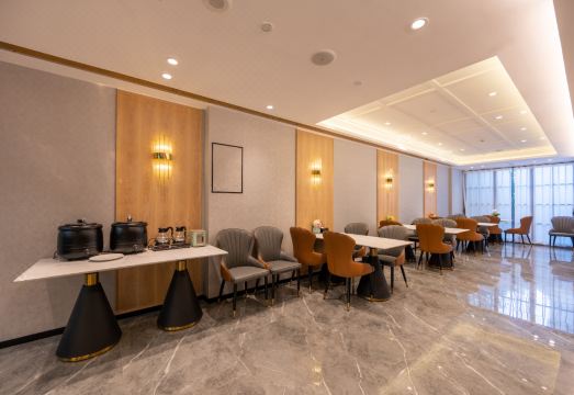 강아오센터 스위소텔 호텔